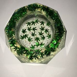 Resin made to order ash trays
